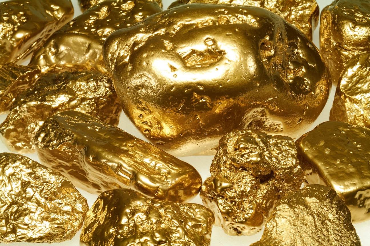 זהב גולמי ממכרות הזהב באפריקה