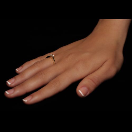 טבעת אירוסין זהב לבן סוליטר "טניה" 0.51 קראט 