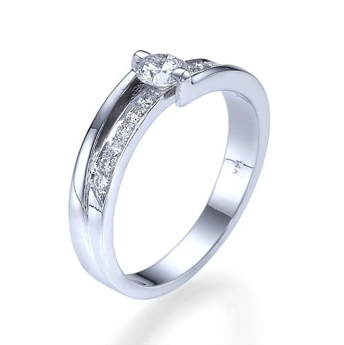 טבעת אירוסין זהב לבן "ליאן" בשיבוץ יהלומים 0.41 קראט