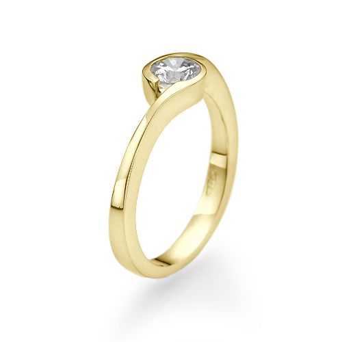 טבעת אירוסין סוליטר זהב צהוב "קרן" 0.41 קראט בעיצוב מודרני ונוצץ