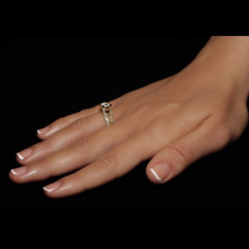 טבעת אירוסין זהב לבן "קלייר" 1.23 קראט בשיבוץ 4 שורות יהלומים