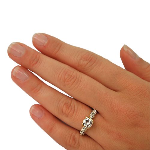 טבעת אירוסין זהב לבן "נטליה" 1.85 קראט בשיבוץ 61 יהלומים