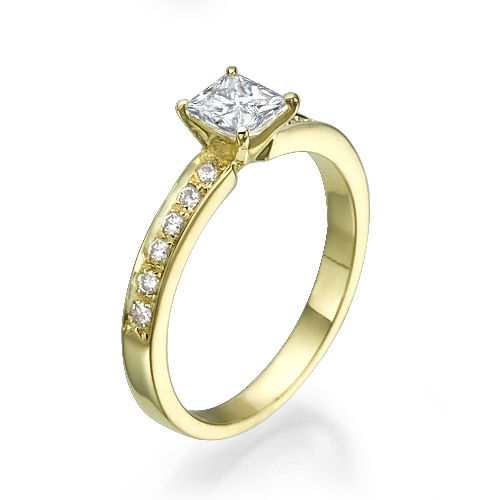 טבעת אירוסין "לנה" בשיבוץ יהלומי פרינסס זהב צהוב