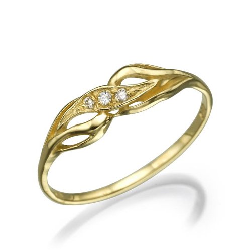 טבעת יהלומים "קים" בעיצוב יוקרתי ומרשים של יהלומים נוצצים