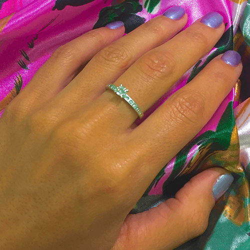 טבעת אירוסין זהב לבן "איימי" 0.55 קראט יהלומים