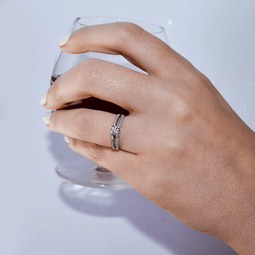 טבעת אירוסין זהב לבן  "אלינור" 0.60 קראט בשיבוץ יהלומים