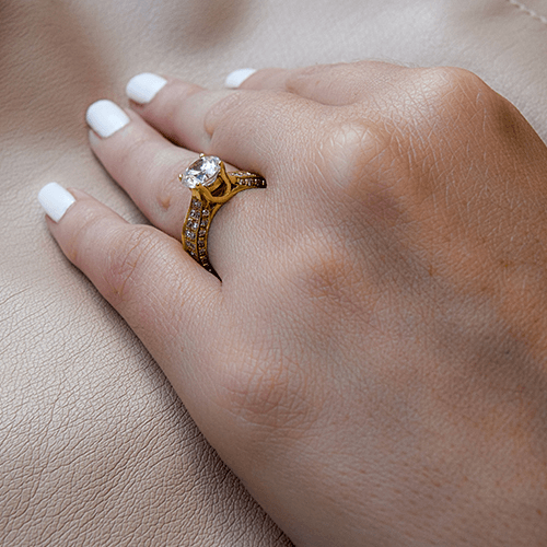 טבעת יהלומים זהב צהוב "ביאטריס" 2.51 קראט