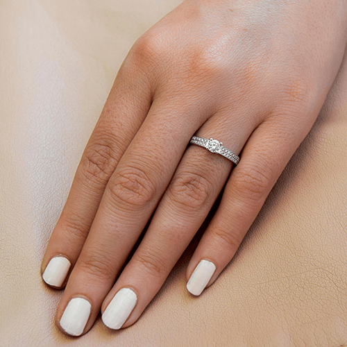 טבעת אירוסין זהב לבן "שארלוט" 0.63 קראט F/SI1