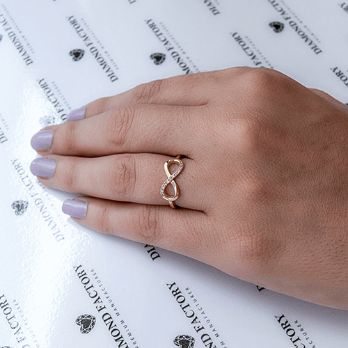 טבעת יהלומים "אינפיניטי" 0.15 קראט זהב צהוב