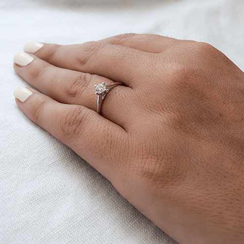 טבעת אירוסין "מדלן" 0.35 קראט זהב לבן