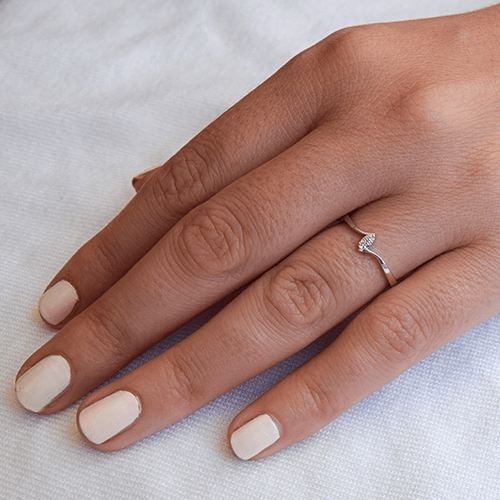 טבעת יהלומים יוקרתית "ויויאן" בצורת מרקיזה