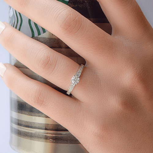 טבעת אירוסין זהב לבן "אדל" 0.56 קראט יהלומים