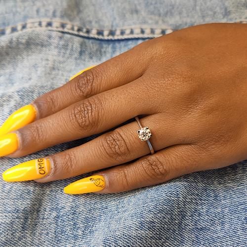 טבעת יהלום "דייזי" 0.51 קראט זהב צהוב